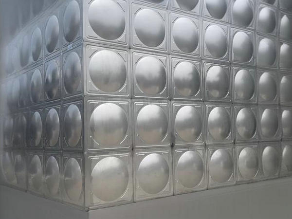 鄭州不銹鋼水箱實(shí)體廠家